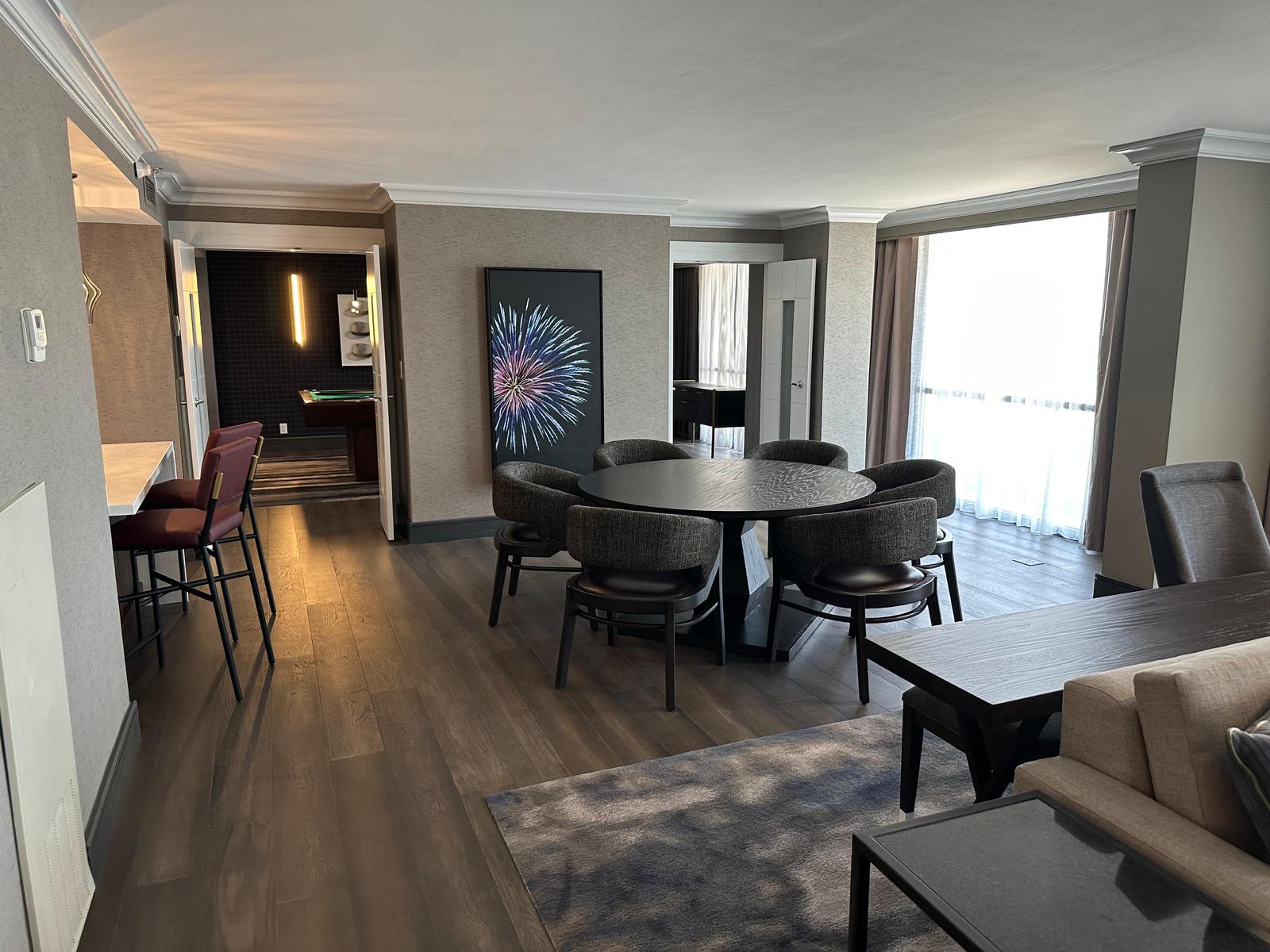 MJ Company - Lounge chairs